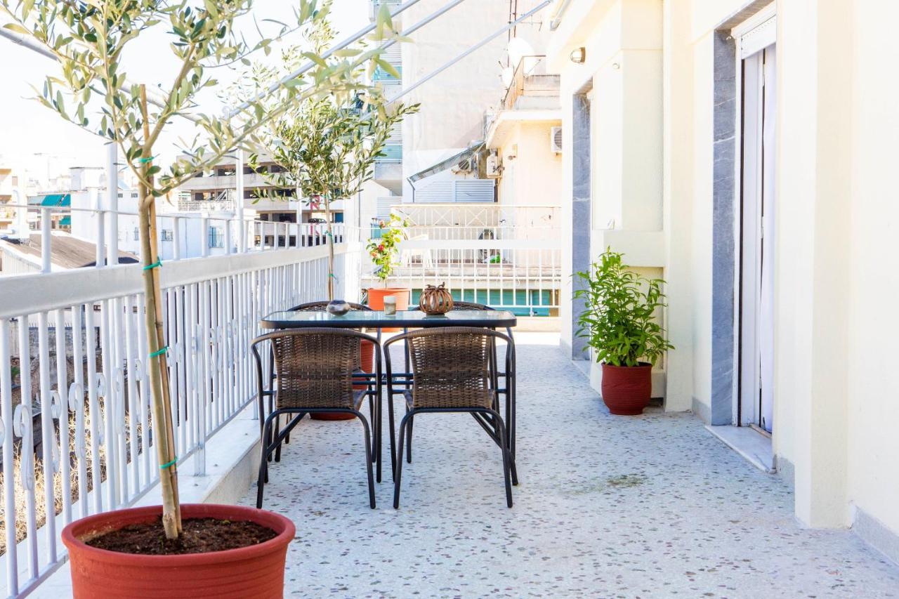Loucas Apartment Athen Exterior foto